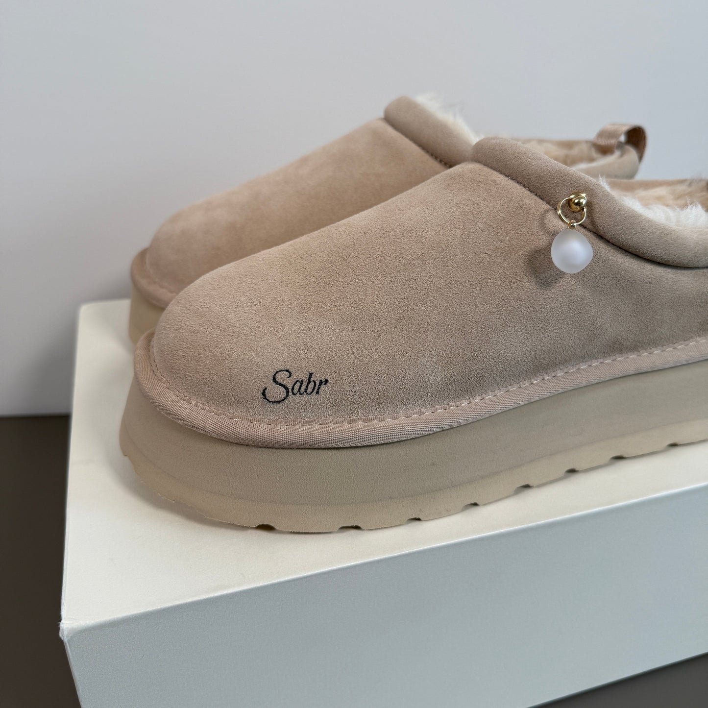 Sabr Clogs